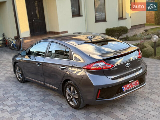 Серый Хендай Ioniq, объемом двигателя 0 л и пробегом 109 тыс. км за 13899 $, фото 14 на Automoto.ua