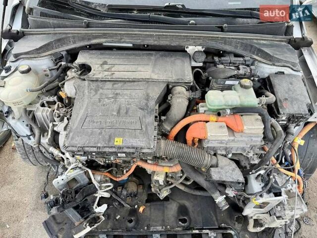 Серый Хендай Ioniq, объемом двигателя 1.6 л и пробегом 129 тыс. км за 7900 $, фото 17 на Automoto.ua