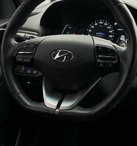 Сірий Хендай Ioniq, об'ємом двигуна 0 л та пробігом 166 тис. км за 11300 $, фото 19 на Automoto.ua