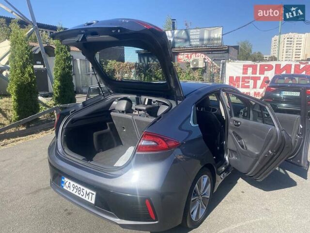 Серый Хендай Ioniq, объемом двигателя 1.58 л и пробегом 99 тыс. км за 17900 $, фото 15 на Automoto.ua