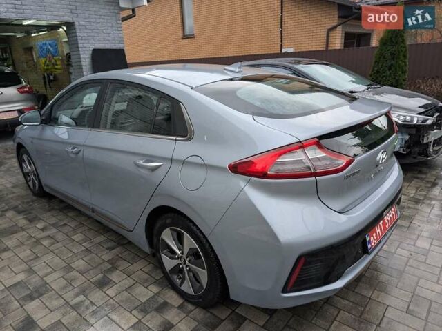 Серый Хендай Ioniq, объемом двигателя 0 л и пробегом 136 тыс. км за 12600 $, фото 10 на Automoto.ua