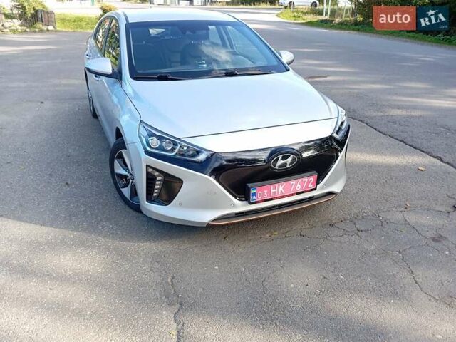 Серый Хендай Ioniq, объемом двигателя 0 л и пробегом 90 тыс. км за 13900 $, фото 34 на Automoto.ua