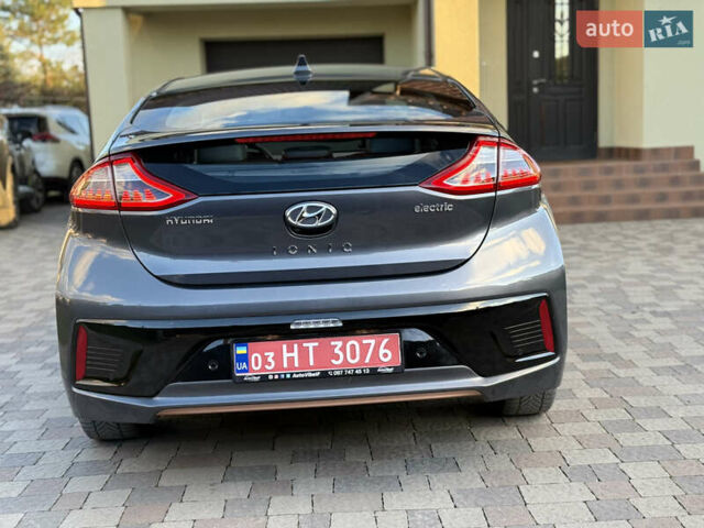 Серый Хендай Ioniq, объемом двигателя 0 л и пробегом 109 тыс. км за 13899 $, фото 12 на Automoto.ua