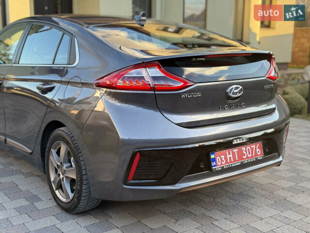 Серый Хендай Ioniq, объемом двигателя 0 л и пробегом 109 тыс. км за 13899 $, фото 16 на Automoto.ua