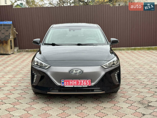 Серый Хендай Ioniq, объемом двигателя 0 л и пробегом 107 тыс. км за 12499 $, фото 2 на Automoto.ua