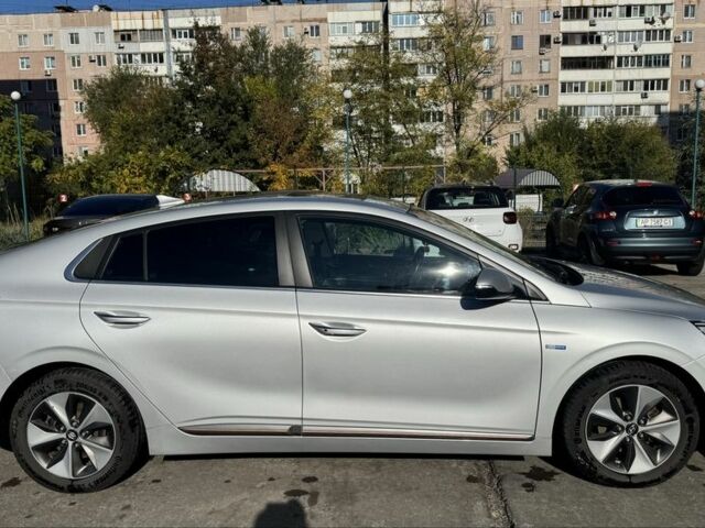 Хендай Ioniq 2018 в Запорожье на Automoto.ua Серый Хендай Ioniq, объемом двигателя 0 л и пробегом 182 тыс. км за 15550 $, фото 2 на Automoto.ua