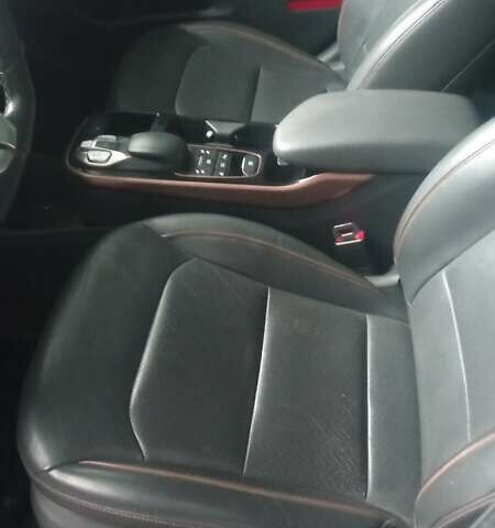 Сірий Хендай Ioniq, об'ємом двигуна 0 л та пробігом 120 тис. км за 13000 $, фото 14 на Automoto.ua