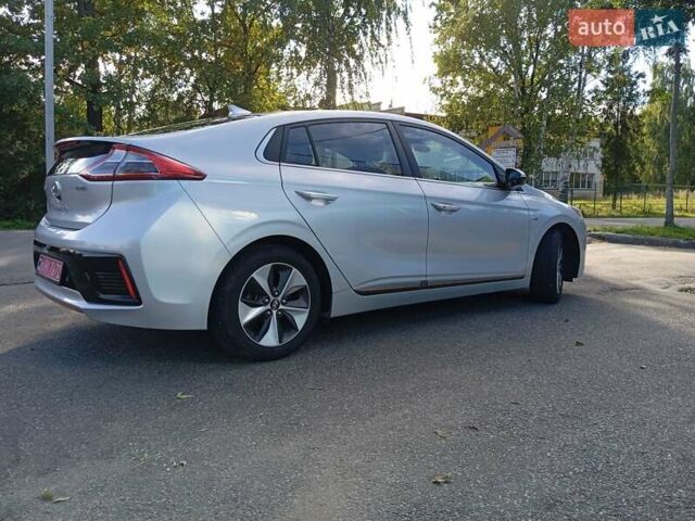 Серый Хендай Ioniq, объемом двигателя 0 л и пробегом 90 тыс. км за 13900 $, фото 30 на Automoto.ua
