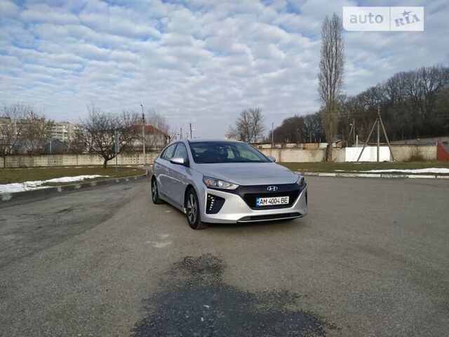 Серый Хендай Ioniq, объемом двигателя 0 л и пробегом 50 тыс. км за 25900 $, фото 24 на Automoto.ua