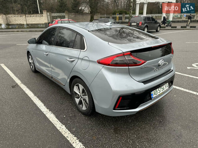 Сірий Хендай Ioniq, об'ємом двигуна 0 л та пробігом 148 тис. км за 13600 $, фото 6 на Automoto.ua