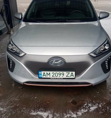 Сірий Хендай Ioniq, об'ємом двигуна 0 л та пробігом 120 тис. км за 13000 $, фото 4 на Automoto.ua