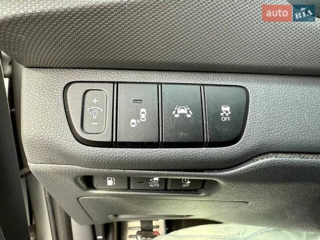 Серый Хендай Ioniq, объемом двигателя 1.6 л и пробегом 129 тыс. км за 7900 $, фото 27 на Automoto.ua