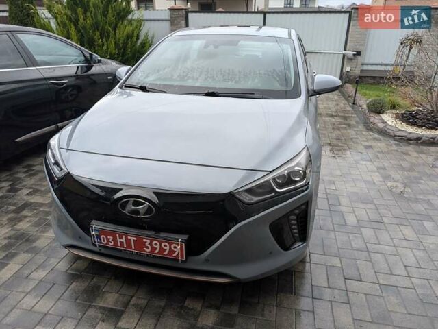 Серый Хендай Ioniq, объемом двигателя 0 л и пробегом 136 тыс. км за 12600 $, фото 2 на Automoto.ua