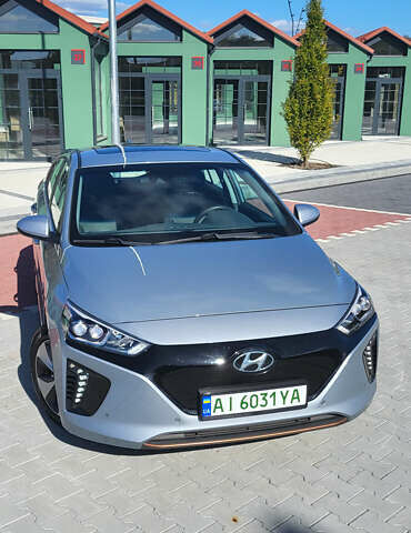 Серый Хендай Ioniq, объемом двигателя 0 л и пробегом 53 тыс. км за 16800 $, фото 22 на Automoto.ua
