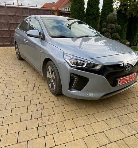 Серый Хендай Ioniq, объемом двигателя 0 л и пробегом 108 тыс. км за 13700 $, фото 28 на Automoto.ua