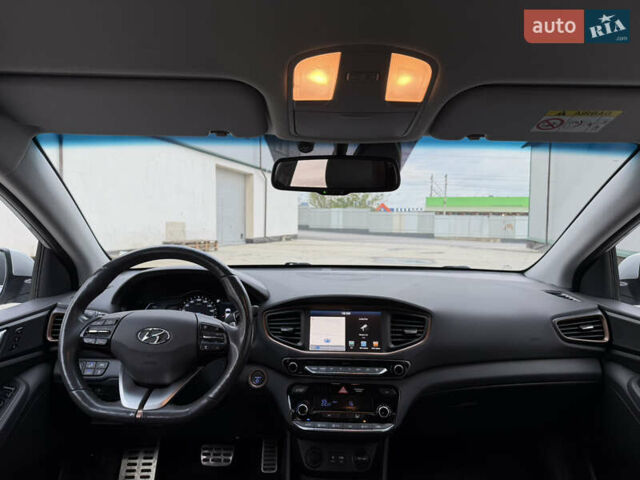 Серый Хендай Ioniq, объемом двигателя 0 л и пробегом 87 тыс. км за 13500 $, фото 12 на Automoto.ua