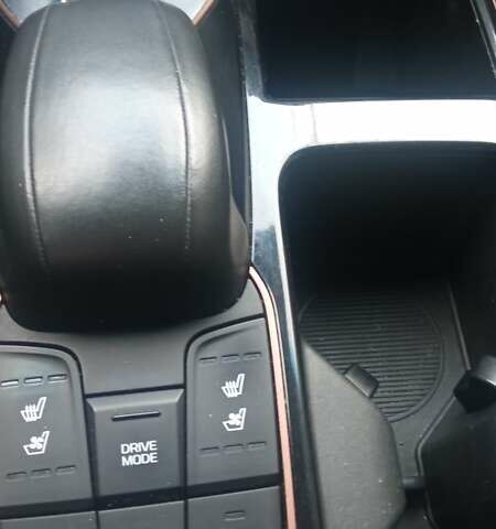 Сірий Хендай Ioniq, об'ємом двигуна 0 л та пробігом 120 тис. км за 13000 $, фото 12 на Automoto.ua