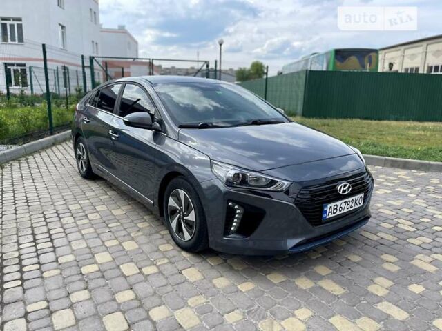 Сірий Хендай Ioniq, об'ємом двигуна 1.58 л та пробігом 160 тис. км за 12999 $, фото 6 на Automoto.ua