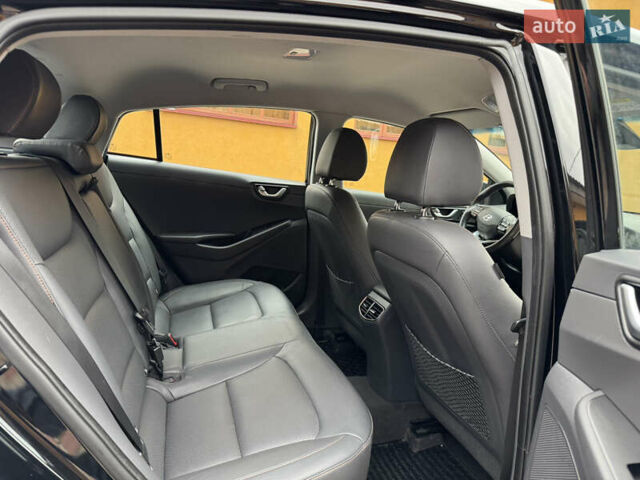 Серый Хендай Ioniq, объемом двигателя 0 л и пробегом 107 тыс. км за 12499 $, фото 32 на Automoto.ua