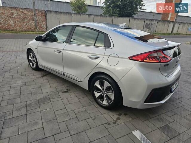 Серый Хендай Ioniq, объемом двигателя 0 л и пробегом 114 тыс. км за 11599 $, фото 18 на Automoto.ua