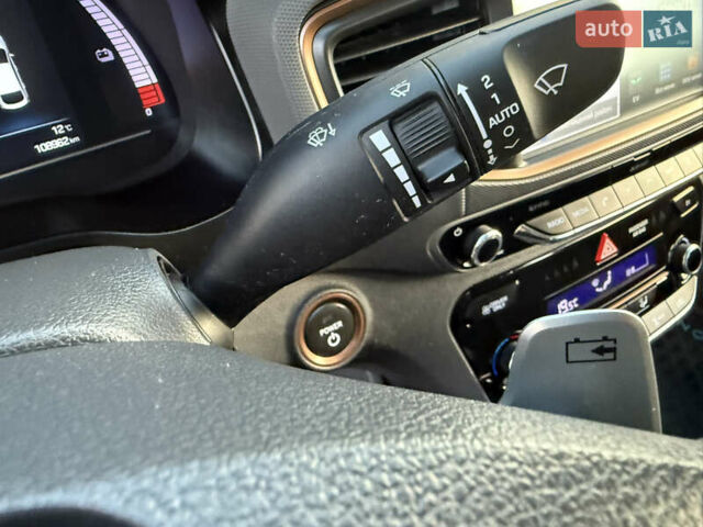 Серый Хендай Ioniq, объемом двигателя 0 л и пробегом 109 тыс. км за 13899 $, фото 40 на Automoto.ua