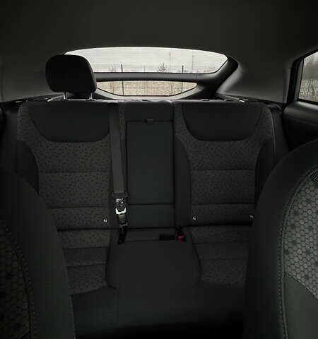 Сірий Хендай Ioniq, об'ємом двигуна 0 л та пробігом 166 тис. км за 11300 $, фото 14 на Automoto.ua