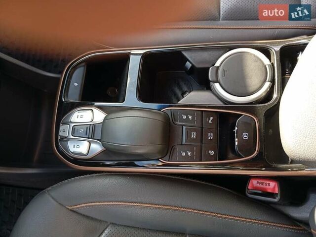 Серый Хендай Ioniq, объемом двигателя 0 л и пробегом 90 тыс. км за 13900 $, фото 27 на Automoto.ua