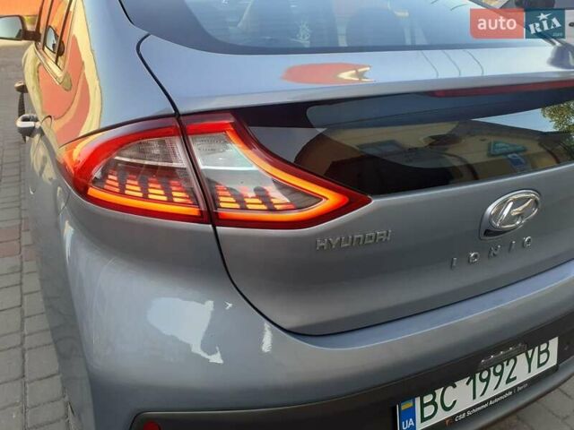 Серый Хендай Ioniq, объемом двигателя 0 л и пробегом 250 тыс. км за 12200 $, фото 2 на Automoto.ua