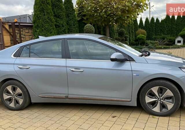 Серый Хендай Ioniq, объемом двигателя 0 л и пробегом 108 тыс. км за 13700 $, фото 18 на Automoto.ua