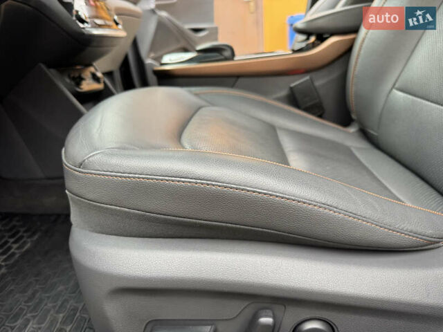 Серый Хендай Ioniq, объемом двигателя 0 л и пробегом 107 тыс. км за 12499 $, фото 26 на Automoto.ua