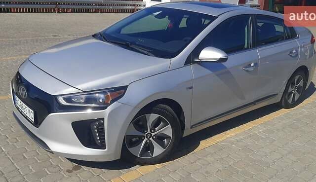 Серый Хендай Ioniq, объемом двигателя 0 л и пробегом 100 тыс. км за 10800 $, фото 3 на Automoto.ua