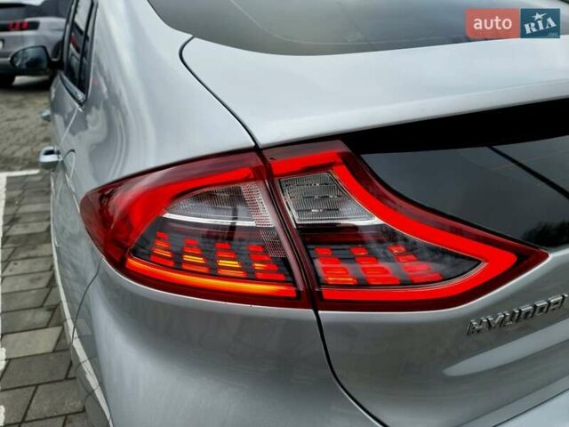 Серый Хендай Ioniq, объемом двигателя 0 л и пробегом 137 тыс. км за 12950 $, фото 13 на Automoto.ua