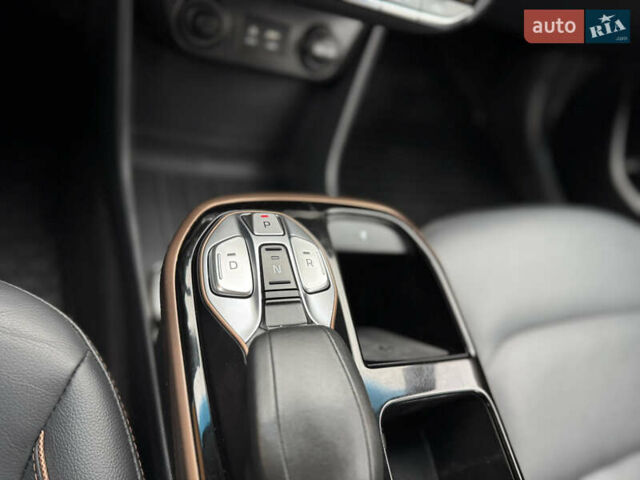 Серый Хендай Ioniq, объемом двигателя 0 л и пробегом 107 тыс. км за 12499 $, фото 47 на Automoto.ua