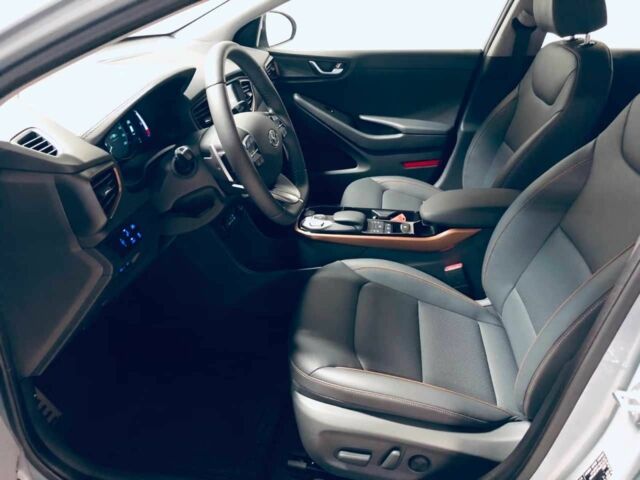 Сірий Хендай Ioniq, об'ємом двигуна 0 л та пробігом 93 тис. км за 13100 $, фото 6 на Automoto.ua