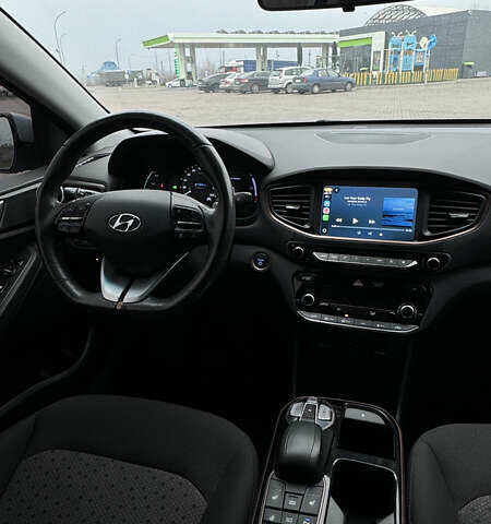 Сірий Хендай Ioniq, об'ємом двигуна 0 л та пробігом 166 тис. км за 11300 $, фото 20 на Automoto.ua