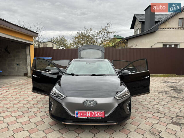 Серый Хендай Ioniq, объемом двигателя 0 л и пробегом 107 тыс. км за 12499 $, фото 22 на Automoto.ua