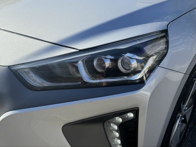 Хендай Ioniq 2018 в Запорожье на Automoto.ua Серый Хендай Ioniq, объемом двигателя 0 л и пробегом 182 тыс. км за 15550 $, фото 4 на Automoto.ua