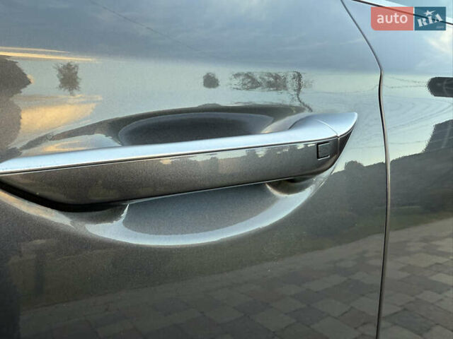 Серый Хендай Ioniq, объемом двигателя 0 л и пробегом 109 тыс. км за 13899 $, фото 44 на Automoto.ua