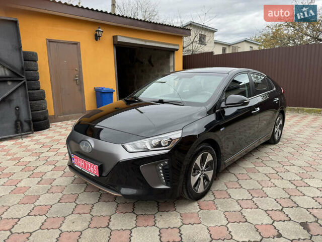 Серый Хендай Ioniq, объемом двигателя 0 л и пробегом 107 тыс. км за 12499 $, фото 9 на Automoto.ua