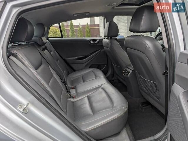 Серый Хендай Ioniq, объемом двигателя 0 л и пробегом 136 тыс. км за 12600 $, фото 15 на Automoto.ua