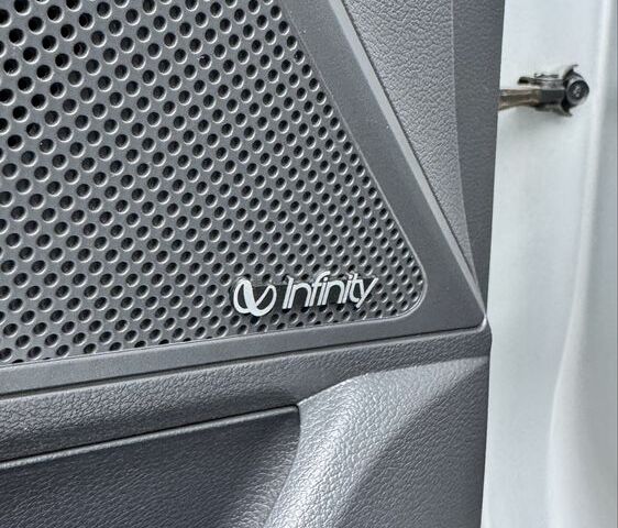 Сірий Хендай Ioniq, об'ємом двигуна 0 л та пробігом 143 тис. км за 12999 $, фото 22 на Automoto.ua