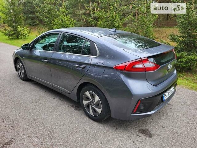 Серый Хендай Ioniq, объемом двигателя 1.6 л и пробегом 55 тыс. км за 17700 $, фото 15 на Automoto.ua