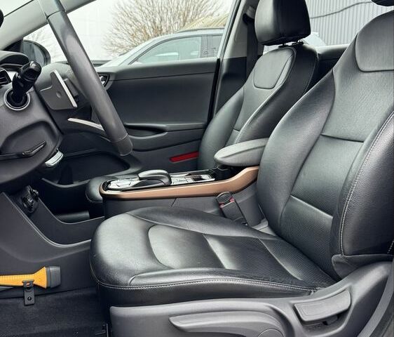 Сірий Хендай Ioniq, об'ємом двигуна 0 л та пробігом 143 тис. км за 12999 $, фото 12 на Automoto.ua