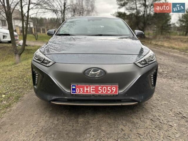 Серый Хендай Ioniq, объемом двигателя 0 л и пробегом 198 тыс. км за 12999 $, фото 3 на Automoto.ua