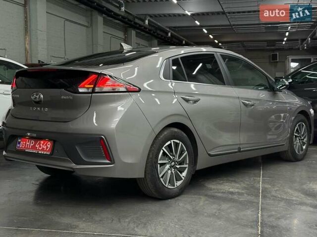 Серый Хендай Ioniq, объемом двигателя 0 л и пробегом 132 тыс. км за 15732 $, фото 5 на Automoto.ua