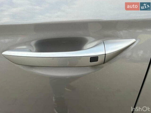 Сірий Хендай Ioniq, об'ємом двигуна 0 л та пробігом 110 тис. км за 14300 $, фото 10 на Automoto.ua