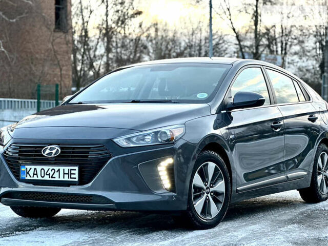 Серый Хендай Ioniq, объемом двигателя 1.6 л и пробегом 60 тыс. км за 19300 $, фото 43 на Automoto.ua