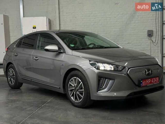 Серый Хендай Ioniq, объемом двигателя 0 л и пробегом 132 тыс. км за 15732 $, фото 2 на Automoto.ua