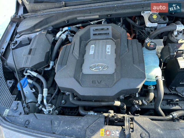 Сірий Хендай Ioniq, об'ємом двигуна 0 л та пробігом 110 тис. км за 14300 $, фото 27 на Automoto.ua