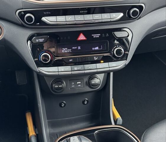 Сірий Хендай Ioniq, об'ємом двигуна 0 л та пробігом 143 тис. км за 12999 $, фото 14 на Automoto.ua